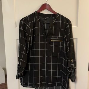 Black blouse with zipper detail